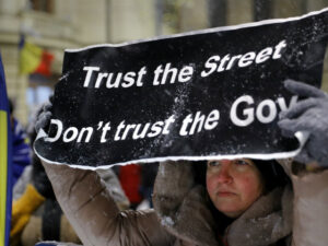 Romania protest 640